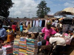 廉价纺织品的涌入导致尼日利亚收入减少